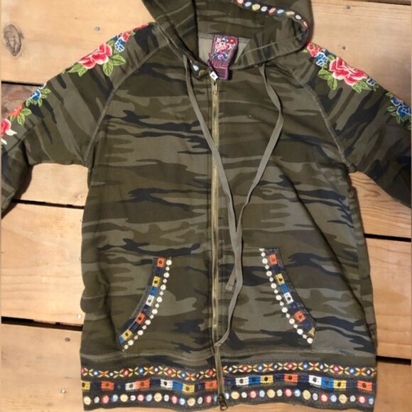 EUC Johnny Was sweatshirt - Picture 1 of 2